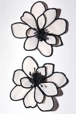 ZARA Acessórios / Bijuteria^BRINCOS FLOR Cru