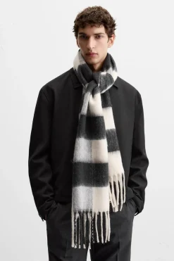 ZARA Acessórios^CACHECOL AOS QUADRADOS COM TEXTURA ESCOVADA Preto / Branco