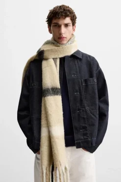 ZARA Acessórios^CACHECOL COM FRANJAS E TEXTURA ESCOVADA Bege