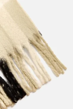 ZARA Acessórios^CACHECOL COM FRANJAS E TEXTURA ESCOVADA Bege