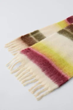 CACHECOL MAXI ÀS RISCAS-ZARA Hot