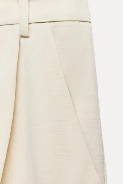 ZARA Calças^CALÇA FLUIDA C/PREGAS AREIA/CASTANHO