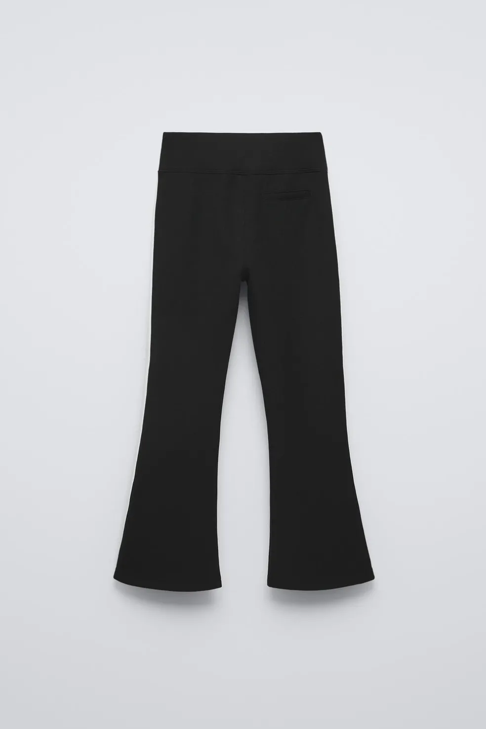 CALÇAS À BOCA DE SINO COM MODAL E FAIXA LATERAL-ZARA New