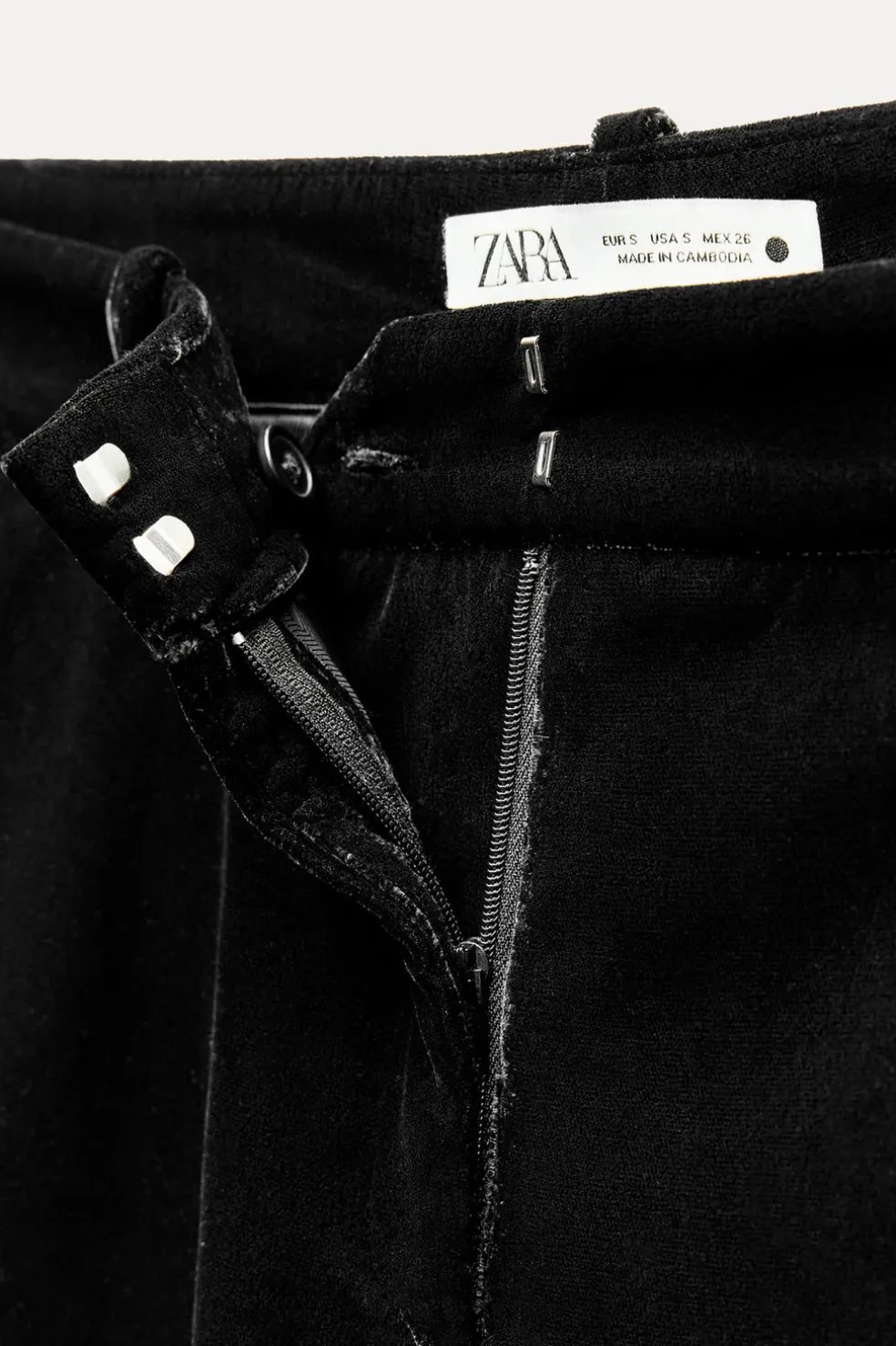 ZARA Calças^CALÇAS À BOCA DE SINO DE VELUDO ZW COLLECTION Preto