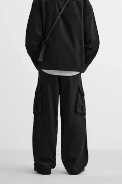ZARA Calças|Cargo^CALÇAS CARGO RELAXED FIT Preto