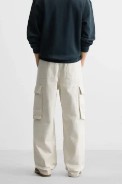 ZARA Calças|Cargo^CALÇAS CARGO RELAXED FIT Cru