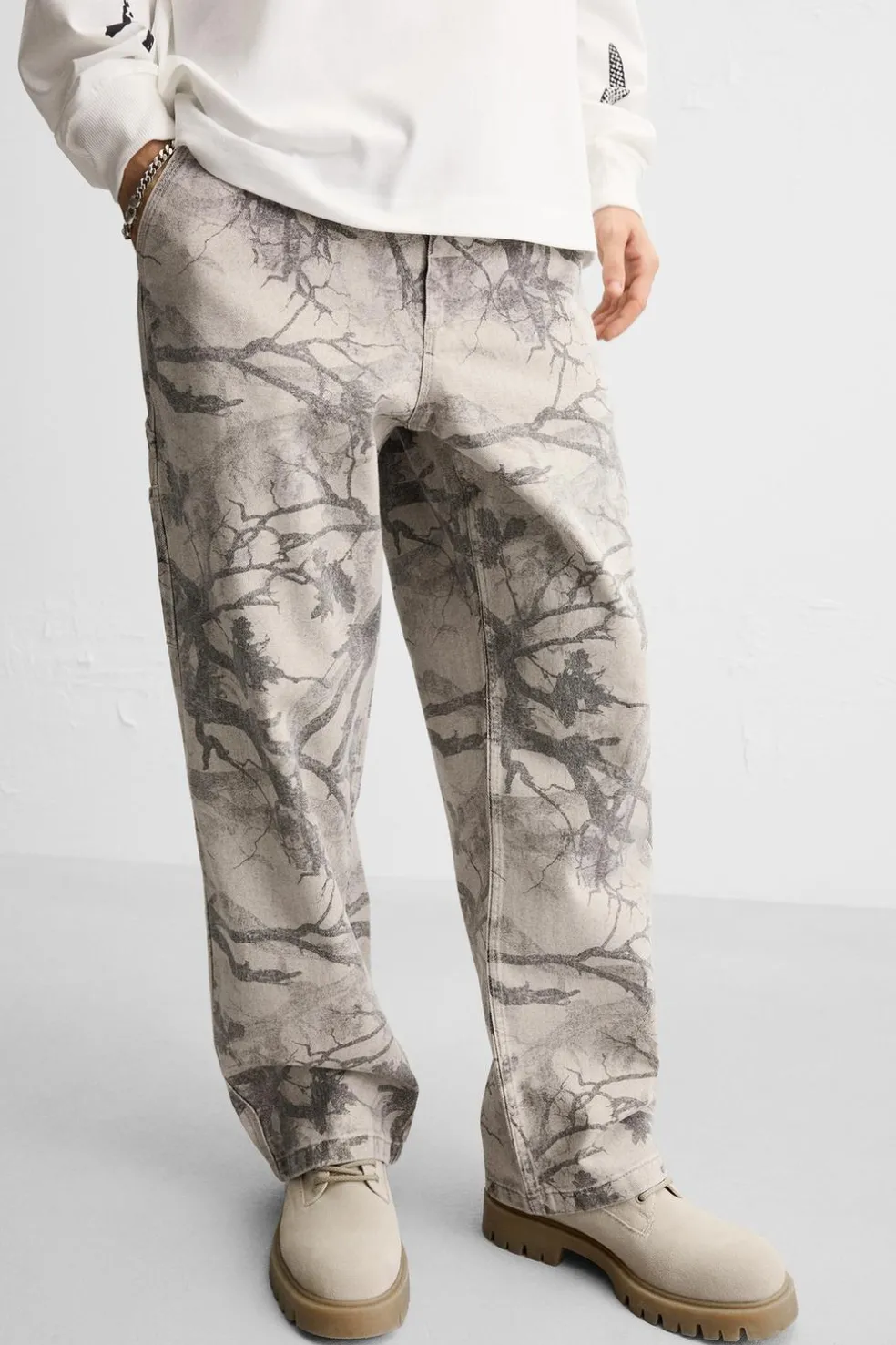 ZARA Calças^CALÇAS CARPINTERO COM ESTAMPADO Cinzento