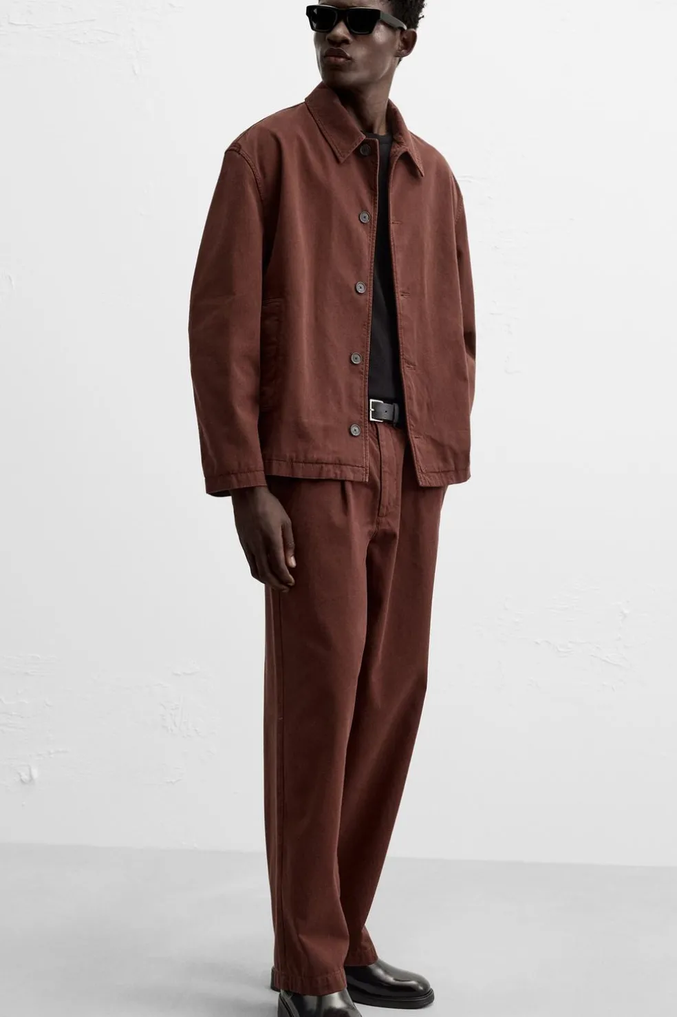 ZARA Calças^CALÇAS CHINO DE ESTRUTURA SARJA Bordeaux