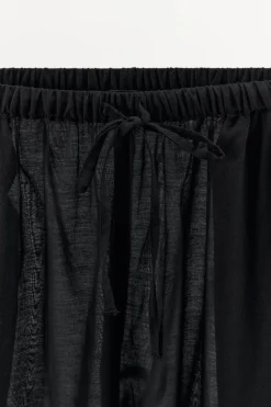 ZARA Calças|Lingerie^CALÇAS COM BAINHAS COM LAÇADAS Preto
