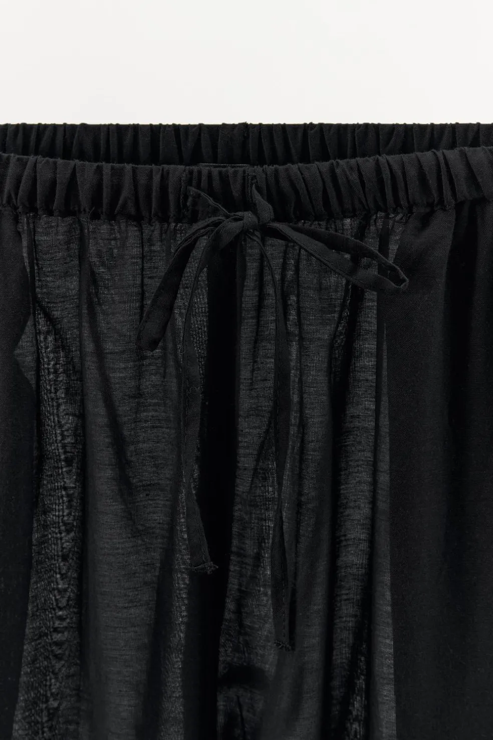 ZARA Calças|Lingerie^CALÇAS COM BAINHAS COM LAÇADAS Preto