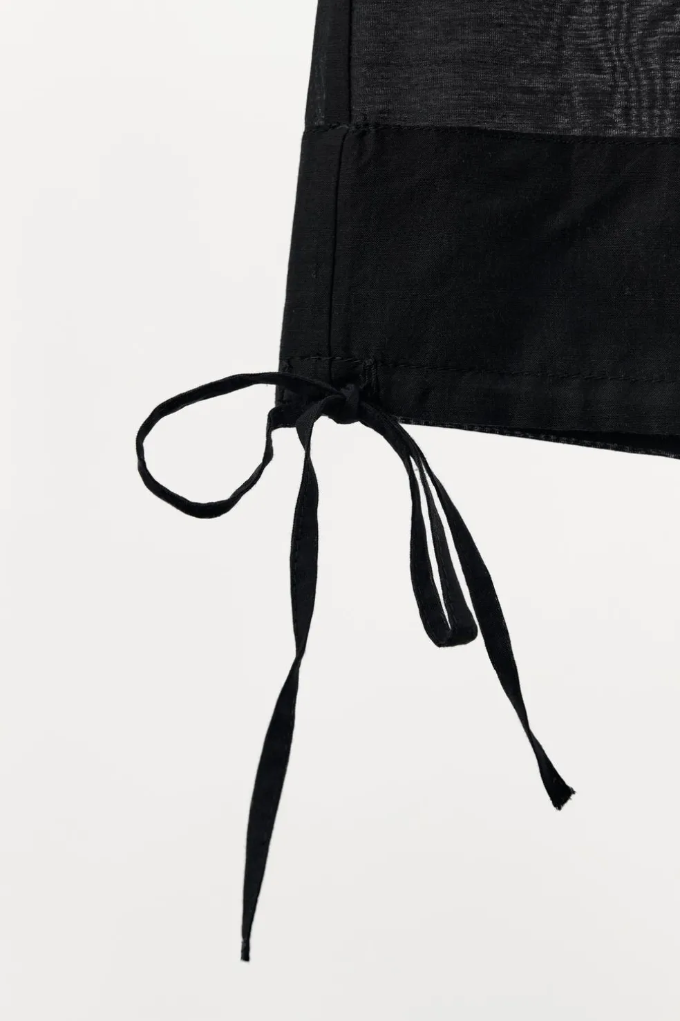 ZARA Calças|Lingerie^CALÇAS COM BAINHAS COM LAÇADAS Preto