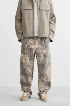 ZARA Calças^CALÇAS COM BOLSO CARPINTARIA torrado
