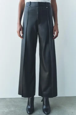 ZARA Jeans|Calças^CALÇAS DE PERNA LARGA EM POLIPELE ZW COLLECTION Preto