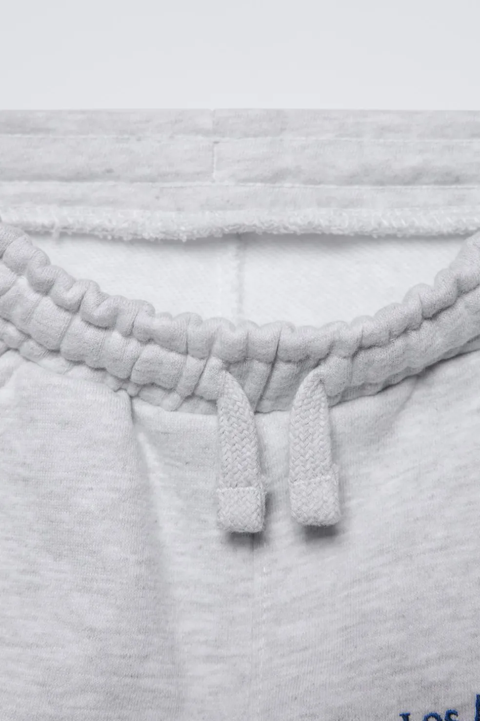 CALÇAS JOGGER COM BORDADO-ZARA Shop