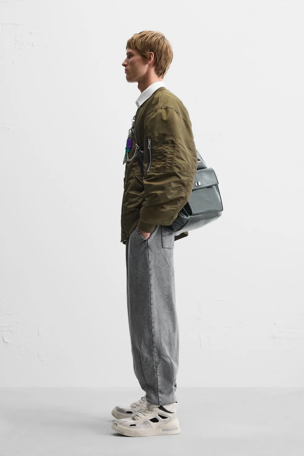 ZARA Vestuário De Inverno|Calças^CALÇAS JOGGER OVERSIZE LAVADAS Cinzento