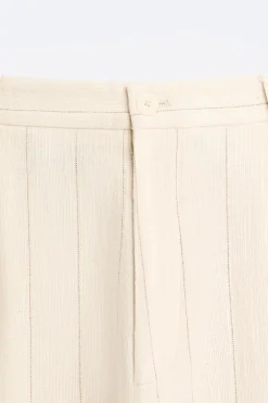ZARA Calças^CALÇAS ÀS RISCAS COM PREGAS Cru