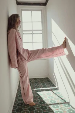 ZARA Calças|Lingerie^CALÇAS ÀS RISCAS COM VIVOS A CONTRASTE Rosa-lavado