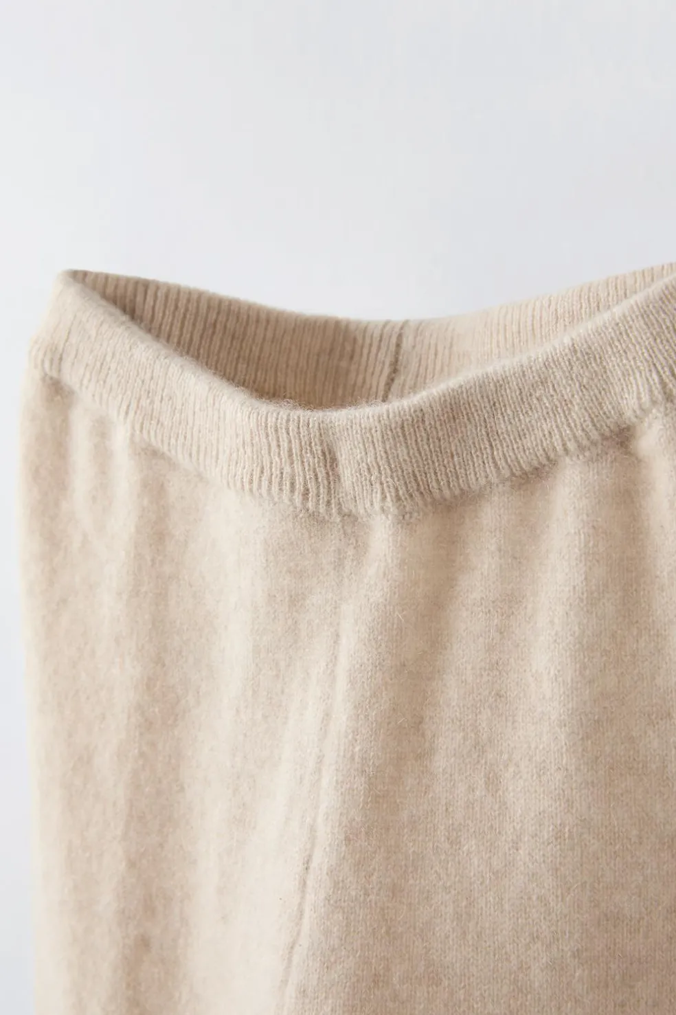 CALÇAS SAROUEL DE CAXEMIRA-ZARA Shop