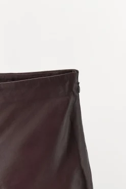 ZARA Calças|Saias / Calções^CALÇÕES 100% PELE Vinho