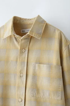 CAMISA AOS QUADRADOS-ZARA Fashion