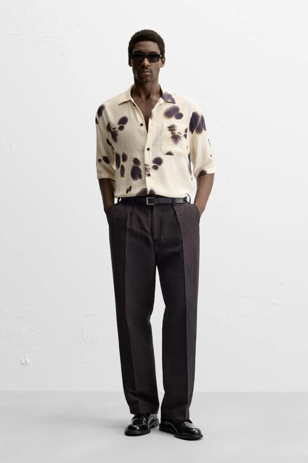 ZARA Camisas^CAMISA COM ESTAMPADO ABSTRATO Branco / Preto