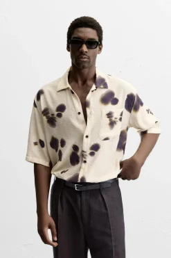 ZARA Camisas^CAMISA COM ESTAMPADO ABSTRATO Branco / Preto