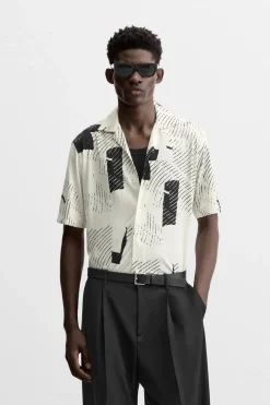 ZARA Camisas^CAMISA ELÁSTICA COM ESTAMPADO ABSTRATO Branco