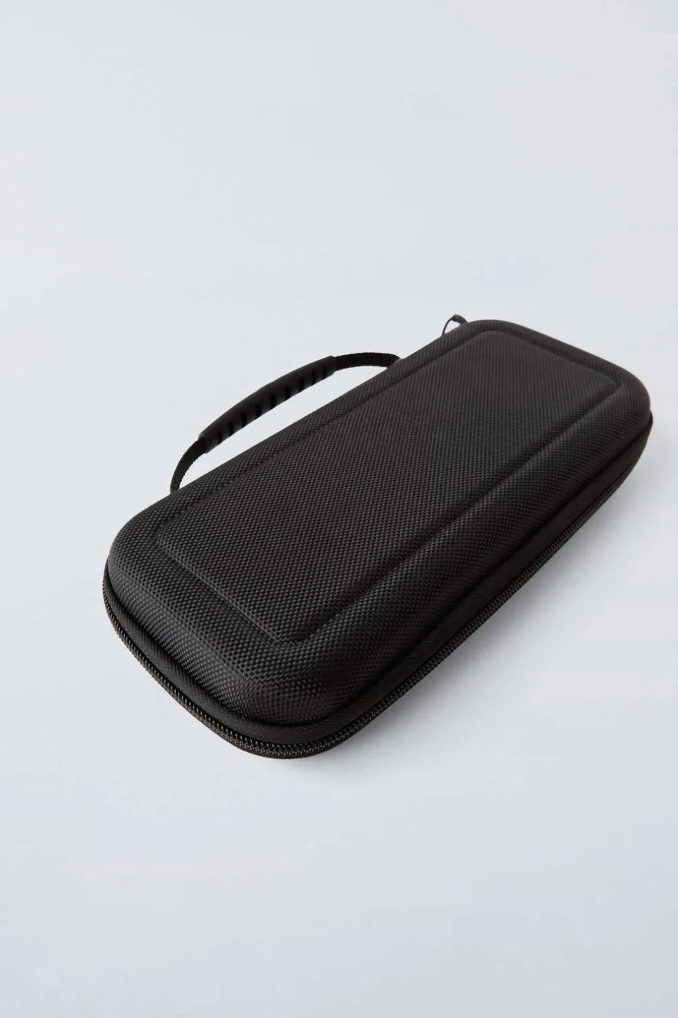 CAPA CONSOLA-ZARA Fashion