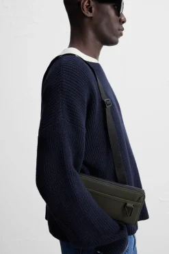 ZARA Malas / Mochilas^CARTEIRA ENGOMADA Verde-caqui
