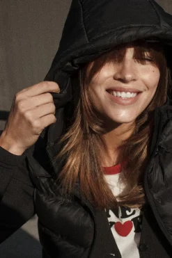 ZARA Sobretudos / Anoraques|Blusões^CASACO ACOLCHOADO EFEITO TECIDO SINTÉTICO Preto