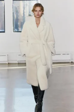 ZARA Winter Layersnew|Sobretudos / Anoraques^CASACO COM EFEITO DE PELO SINTÉTICO COM CINTO ZW COLLECTION Cru