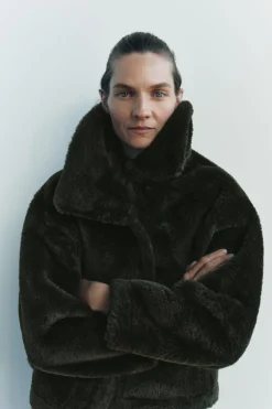 ZARA Winter Layersnew|Blusões^CASACO COM EFEITO DE PELO ZW COLLECTION Caqui