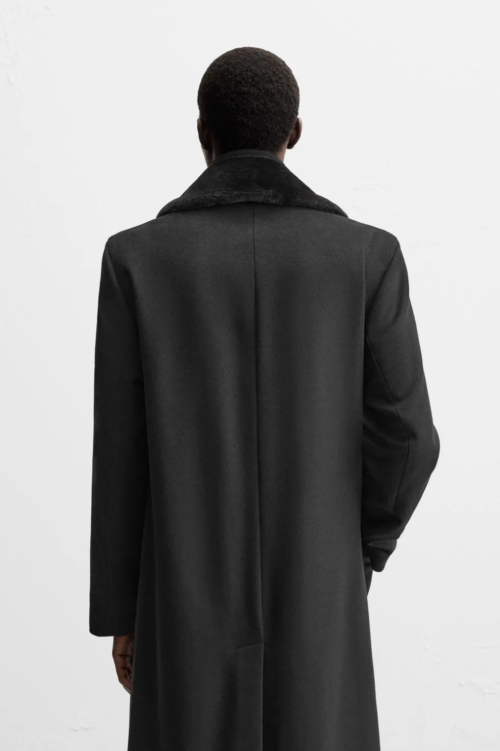 ZARA Vestuário De Inverno|Sobretudos / Gabardinas^CASACO COM GOLA COMBINADA Preto