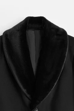 ZARA Vestuário De Inverno|Sobretudos / Gabardinas^CASACO COM GOLA COMBINADA Preto