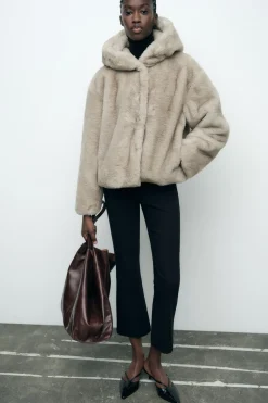 ZARA Sobretudos / Anoraques^CASACO CURTO COM EFEITO DE PELO SINTÉTICO Camel-claro