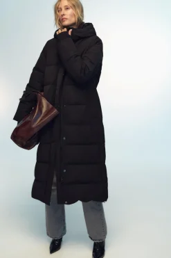 ZARA Winter Layersnew|Sobretudos / Anoraques^CASACO DE PENAS COMPRIDO COM CAPUZ WATER AND WIND PROTECTION Preto