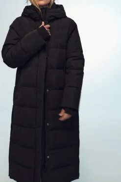 ZARA Winter Layersnew|Sobretudos / Anoraques^CASACO DE PENAS COMPRIDO COM CAPUZ WATER AND WIND PROTECTION Preto