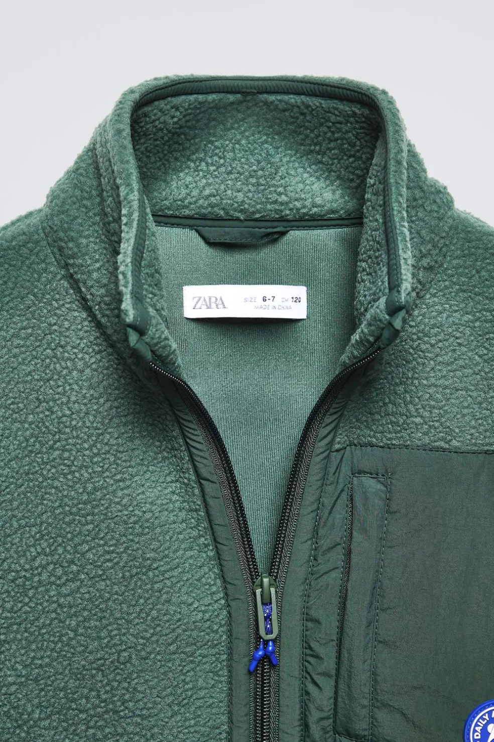 CASACO POLAR CONTRASTE-ZARA Fashion