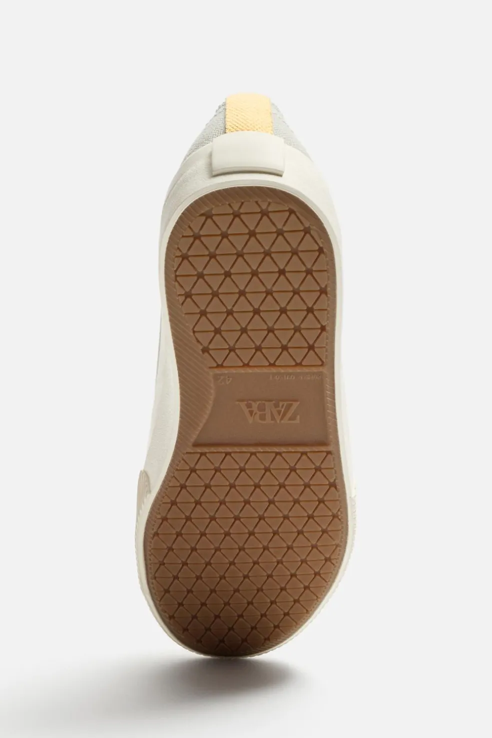ZARA Desportivos|Sapatos^CHINELO DE TECIDO Caqui-claro