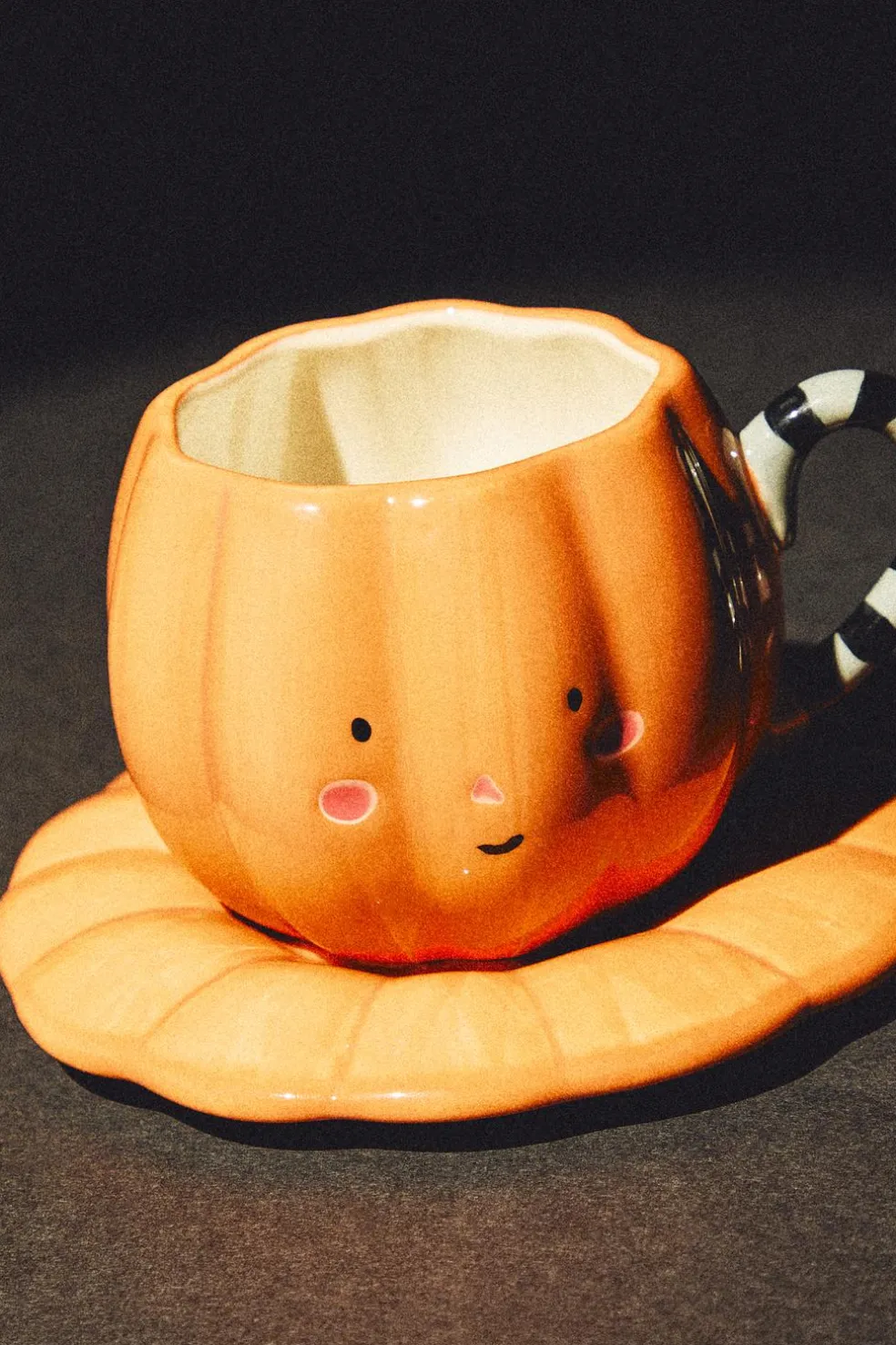 CHÁVENA CERÂMICA INFANTIL ABÓBORA HALLOWEEN-ZARA Clearance