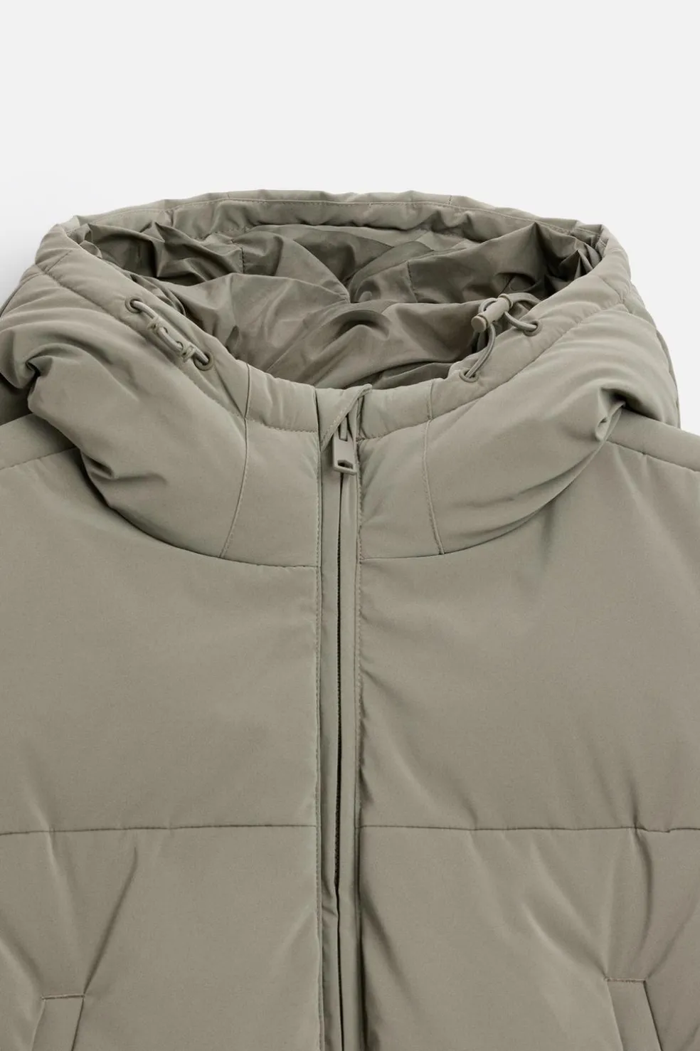 ZARA Blusões|Coletes^COLETE ACOLCHOADO EFEITO DE CAUCHO COM CAPUZ Verde