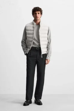 ZARA Blusões|Casacos De Pluma^COLETE ACOLCHOADO LEVE Cinzento