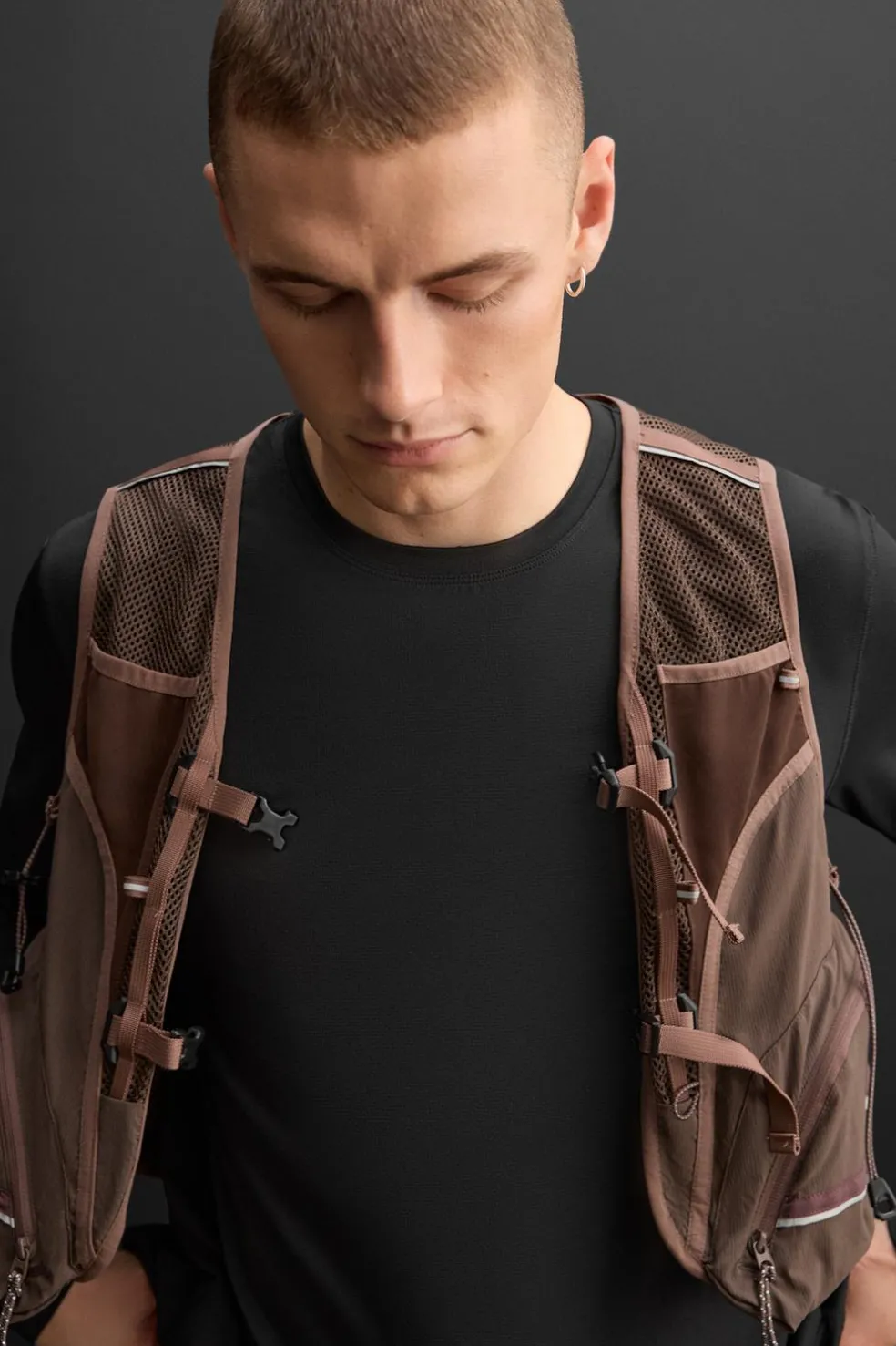 ZARA Coletes^COLETE BOLSOS UTILITY Grená-claro