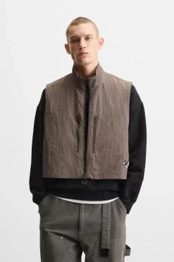 ZARA Blusões|Coletes^COLETE BOXY FIT X ALL CAPS STUDIO Ocre