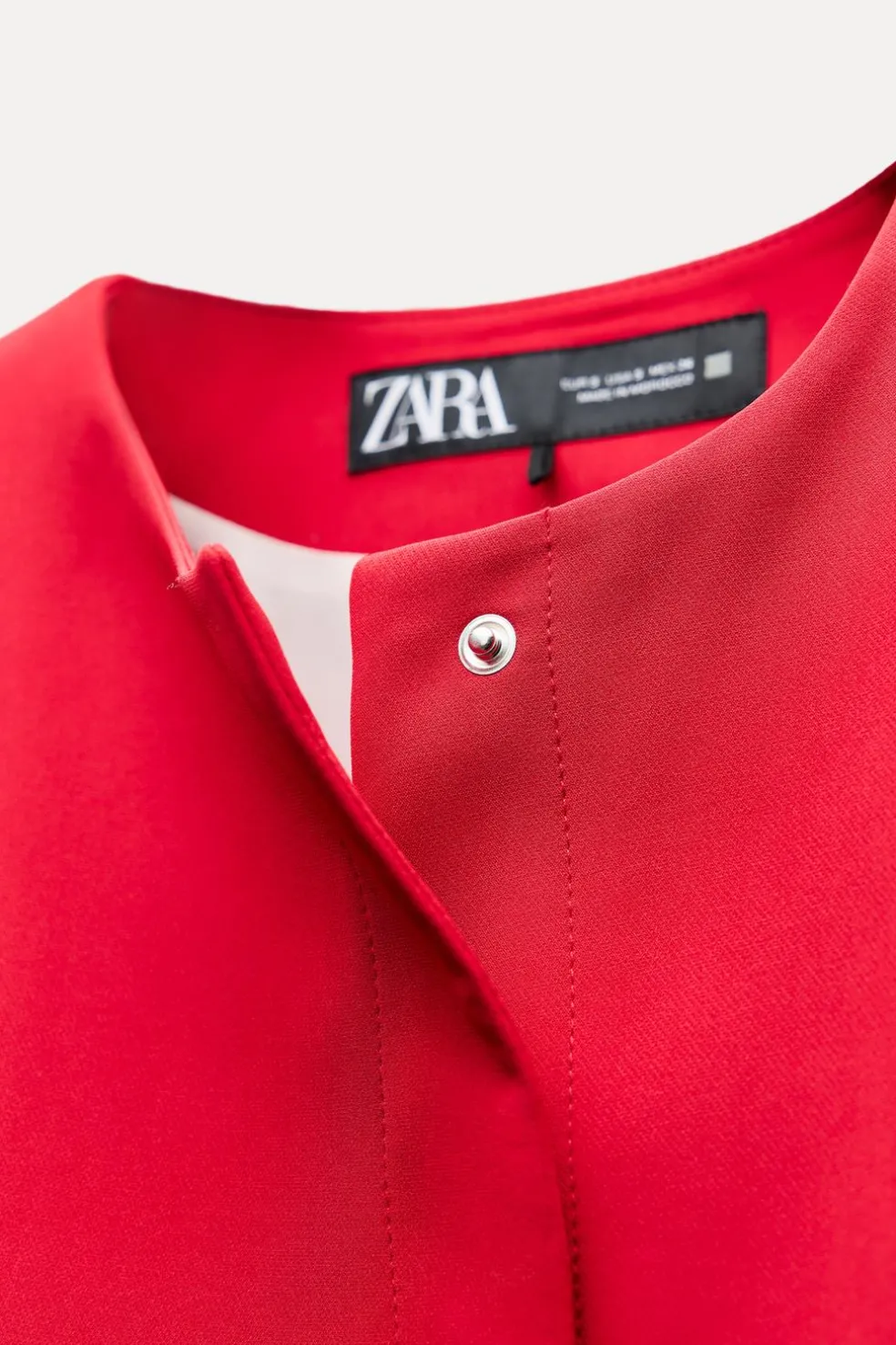 ZARA Blazers / Coletes^COLETE DECOTE REDONDO Vermelho