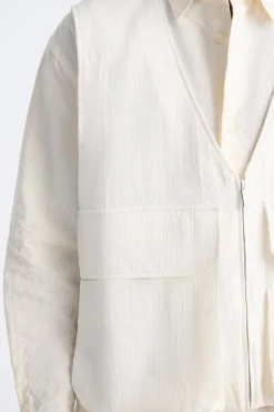 ZARA Coletes^COLETE EFEITO ENRUGADO Branco-marfim