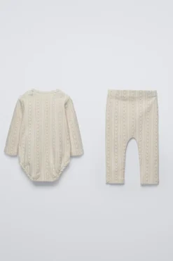 CONJUNTO DE BODY E LEGGINGS POINTEILLE COM FLOREZINHAS-ZARA Sale