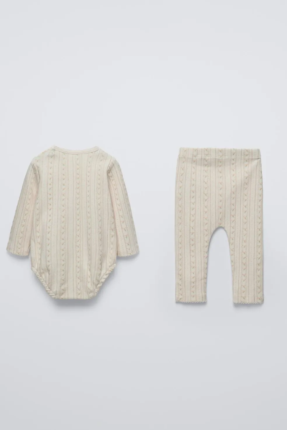 CONJUNTO DE BODY E LEGGINGS POINTEILLE COM FLOREZINHAS-ZARA Sale