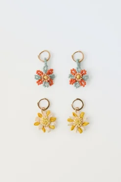 CONJUNTO DE DOIS BRINCOS COM FLOR E MISSANGAS-ZARA Fashion