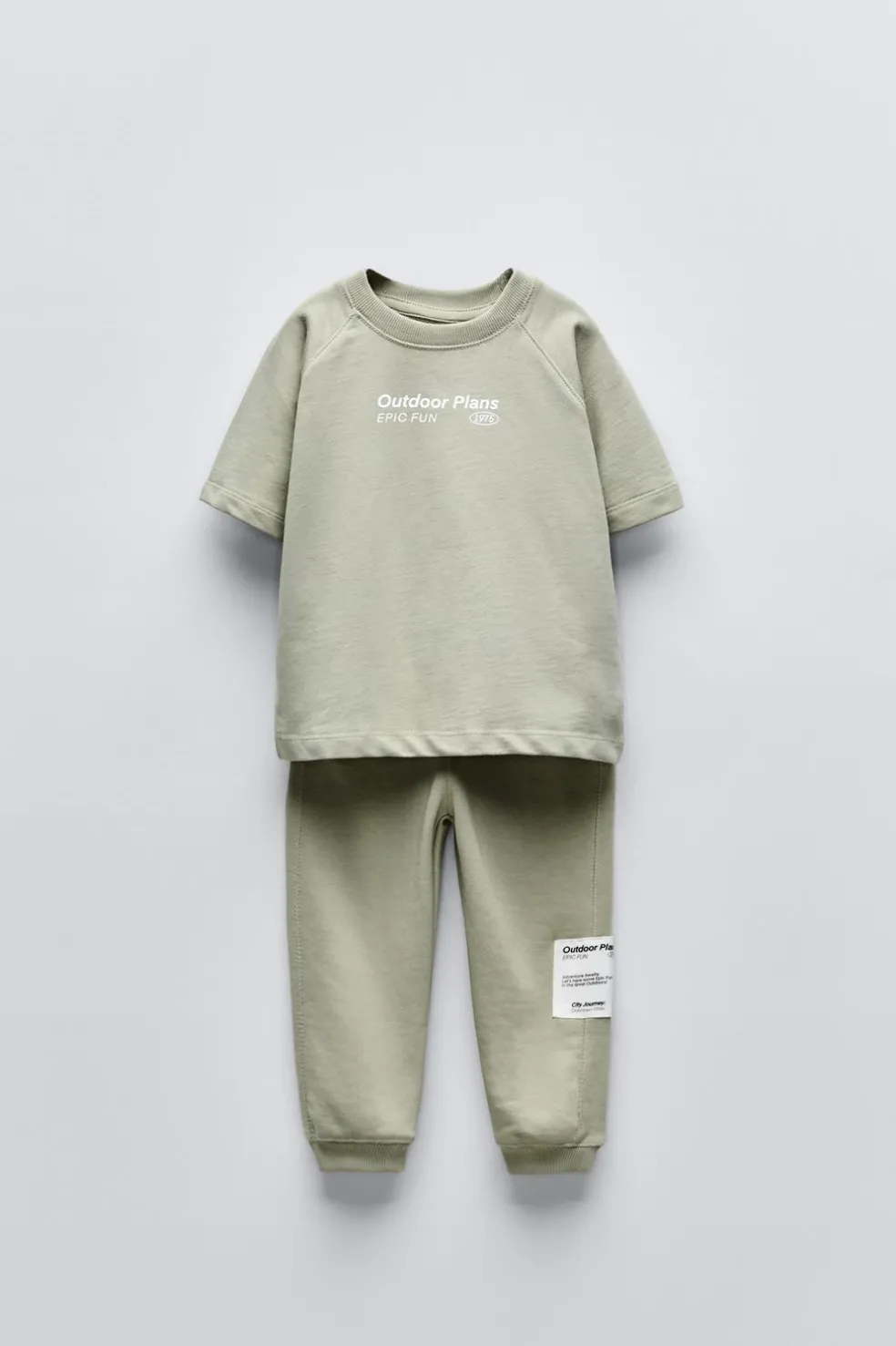 CONJUNTO DE JOGGING COM SWEATSHIRT E CALÇAS-ZARA Shop